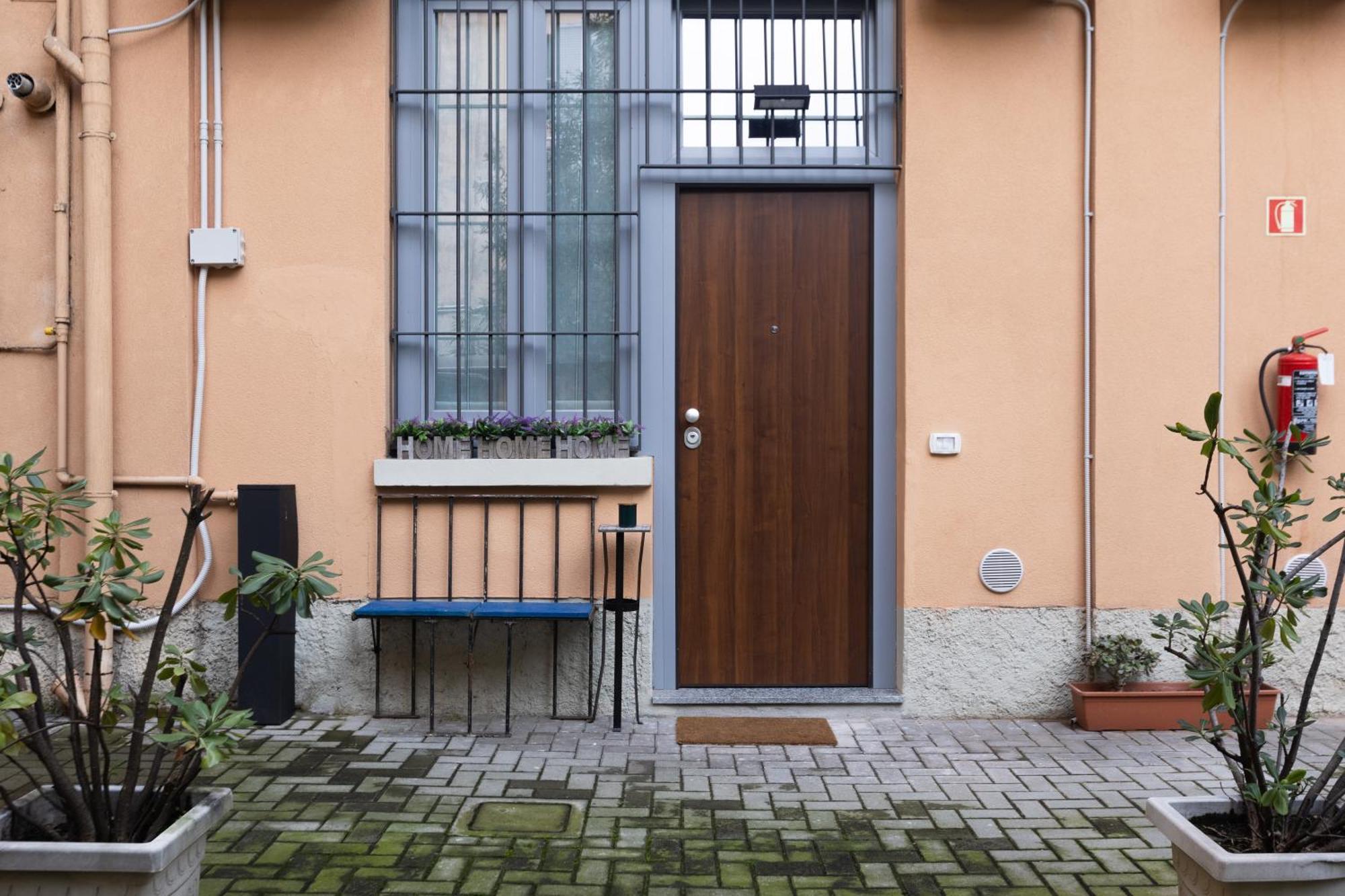 Moderno E Confortevole Loft Tra Navigli E Bocconi Milan Luaran gambar