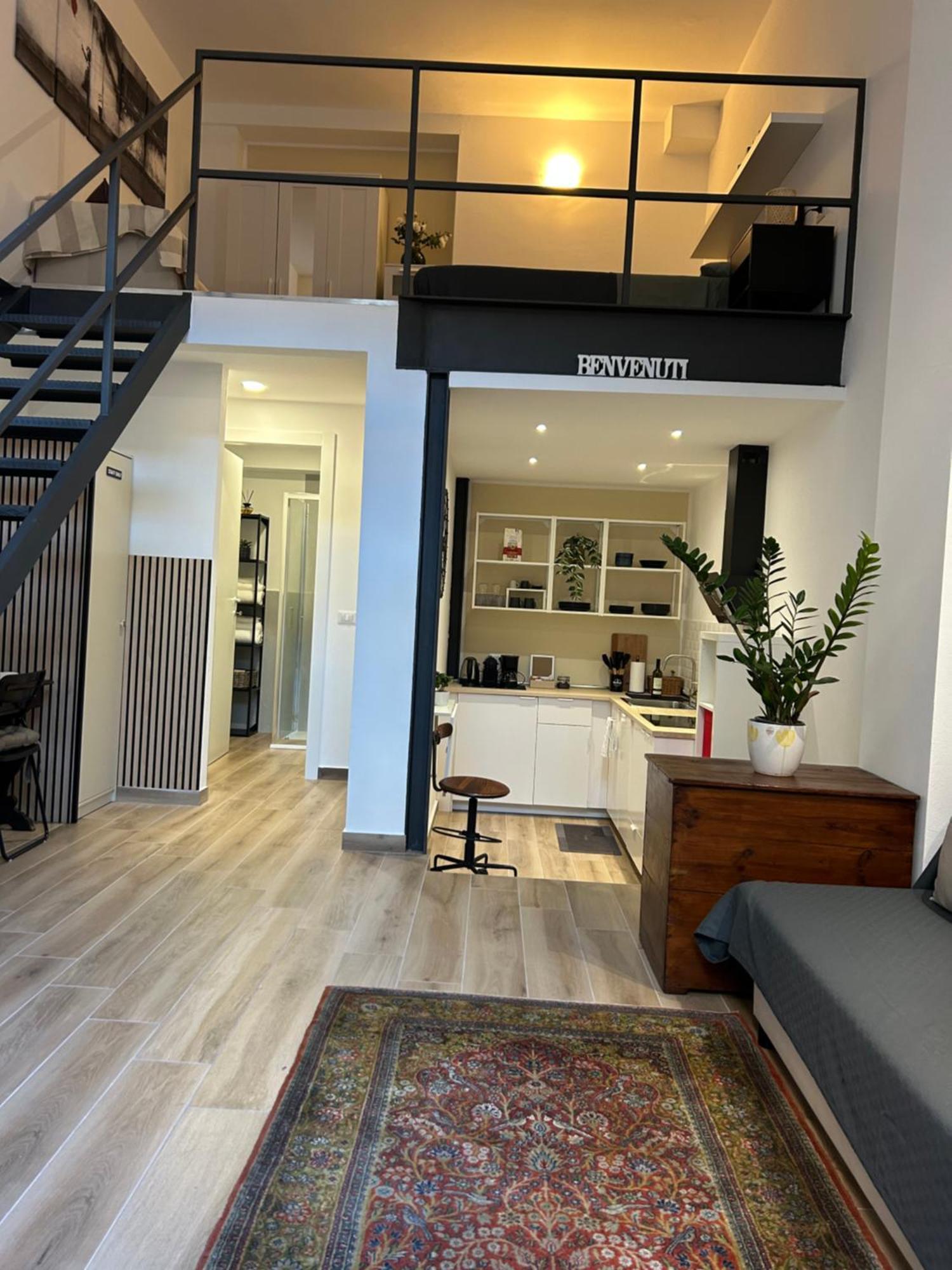 Moderno E Confortevole Loft Tra Navigli E Bocconi Milan Luaran gambar